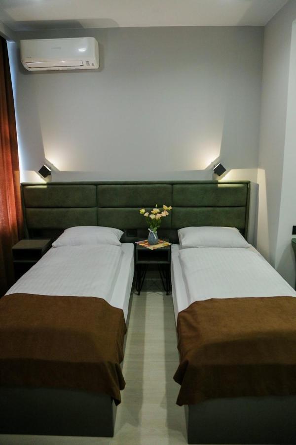 Апарт-Отель Nine Rooms Yerevan Exterior photo